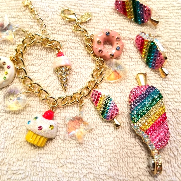 RARE!!! Kirk's Folly "Sweets" Ice Cream Bar Earrings - Picture 13 of 16